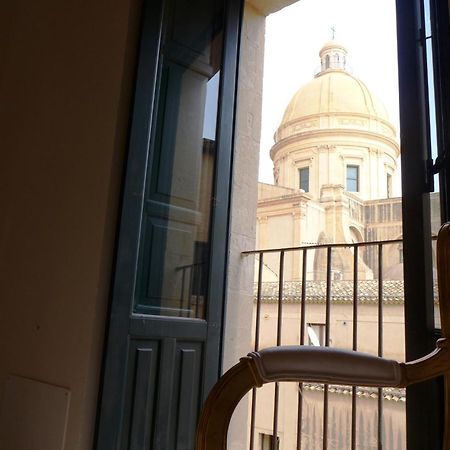 Landolina Palace Hotel Noto Exterior photo