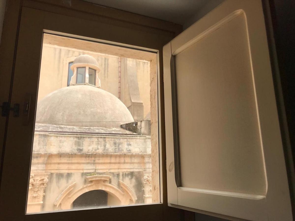 Landolina Palace Hotel Noto Exterior photo