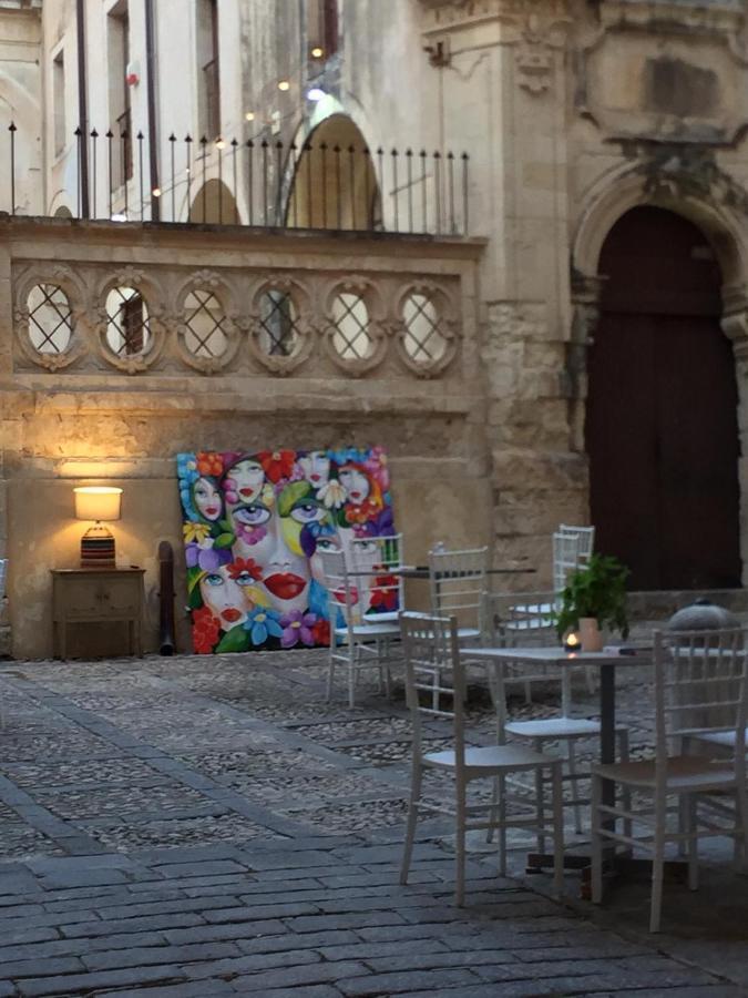 Landolina Palace Hotel Noto Exterior photo