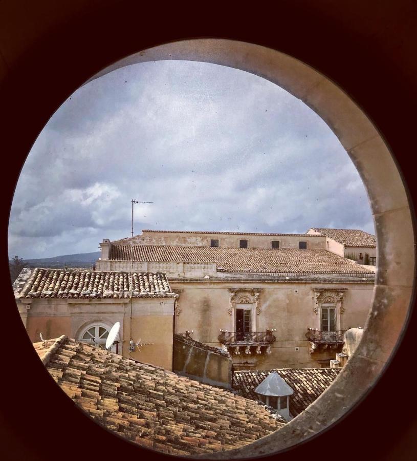 Landolina Palace Hotel Noto Exterior photo