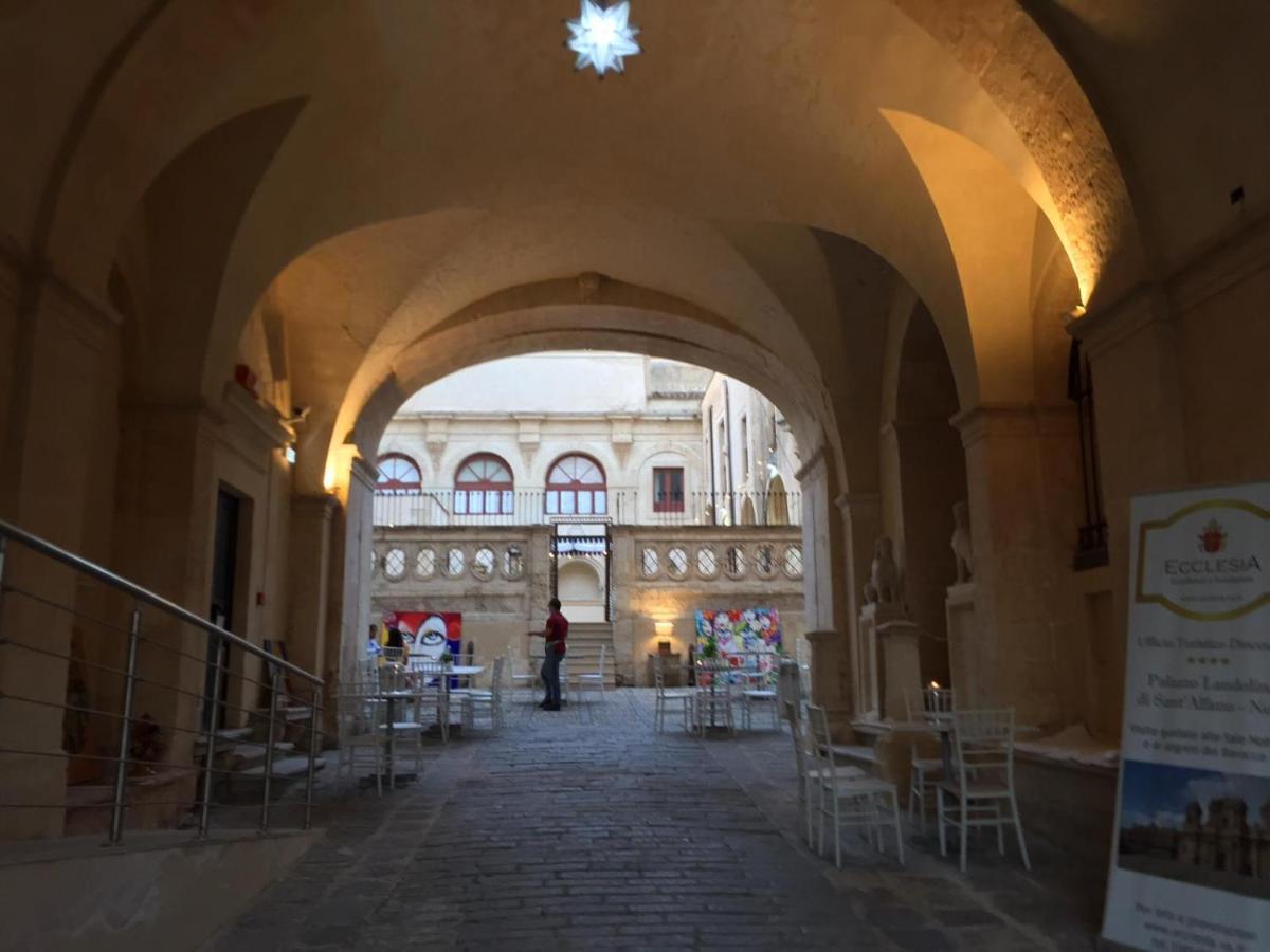 Landolina Palace Hotel Noto Exterior photo