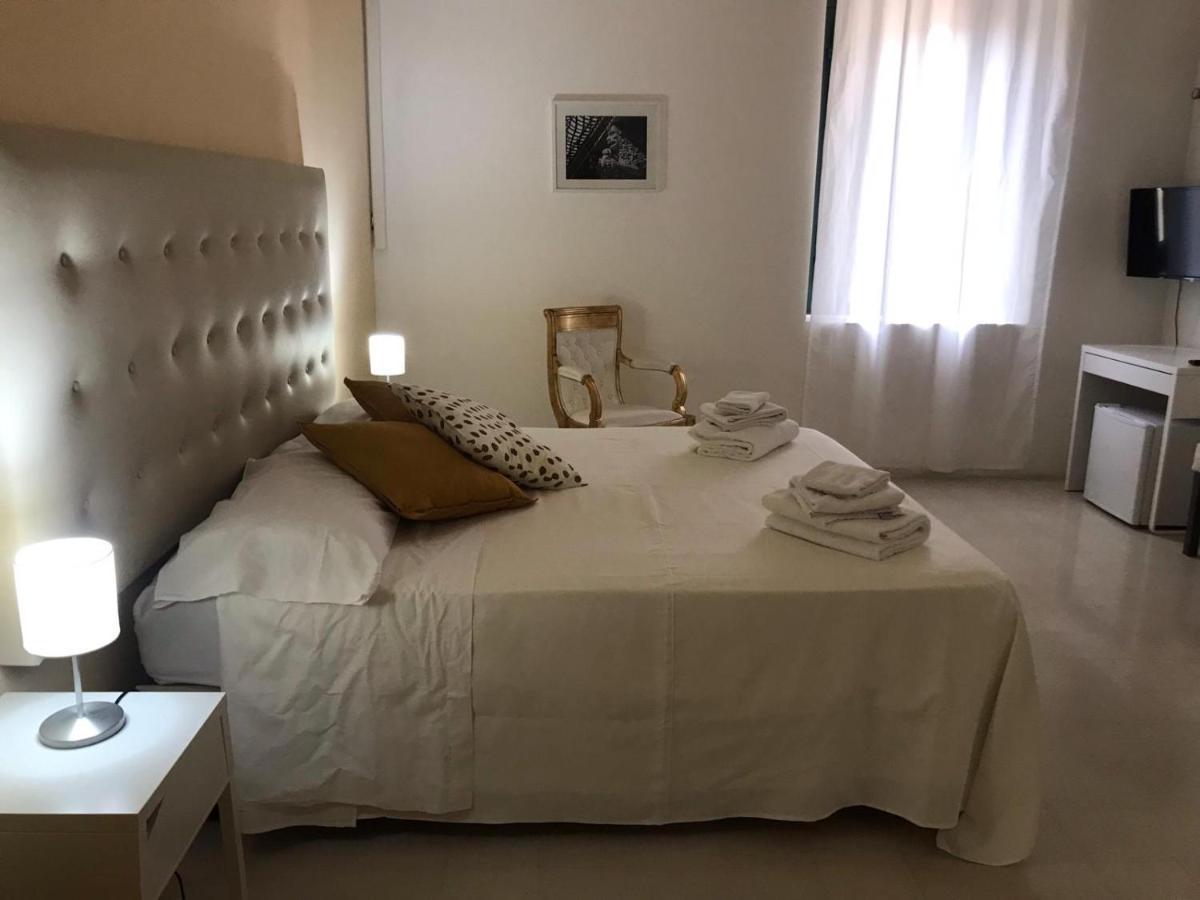 Landolina Palace Hotel Noto Exterior photo